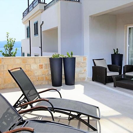 Apartment Bol A6 With Pool From 45 Eur Per Person Экстерьер фото